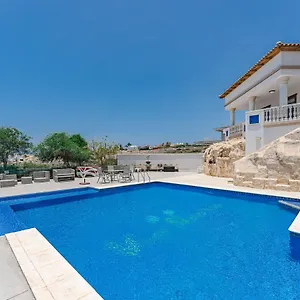  Сasa de vacaciones Luxury Nautilus Heated Pool España